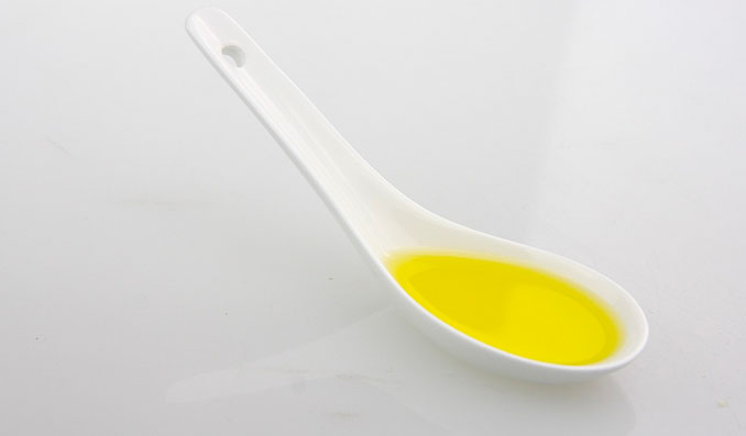 enlever une tache brune avec de l'huile d'olive