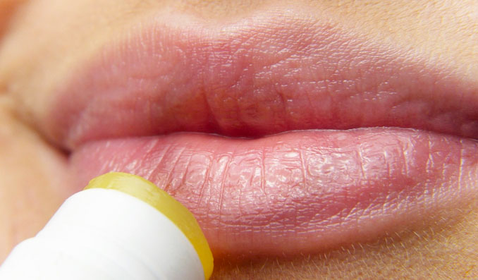 hydrater les lèvres pour éviter les fissures