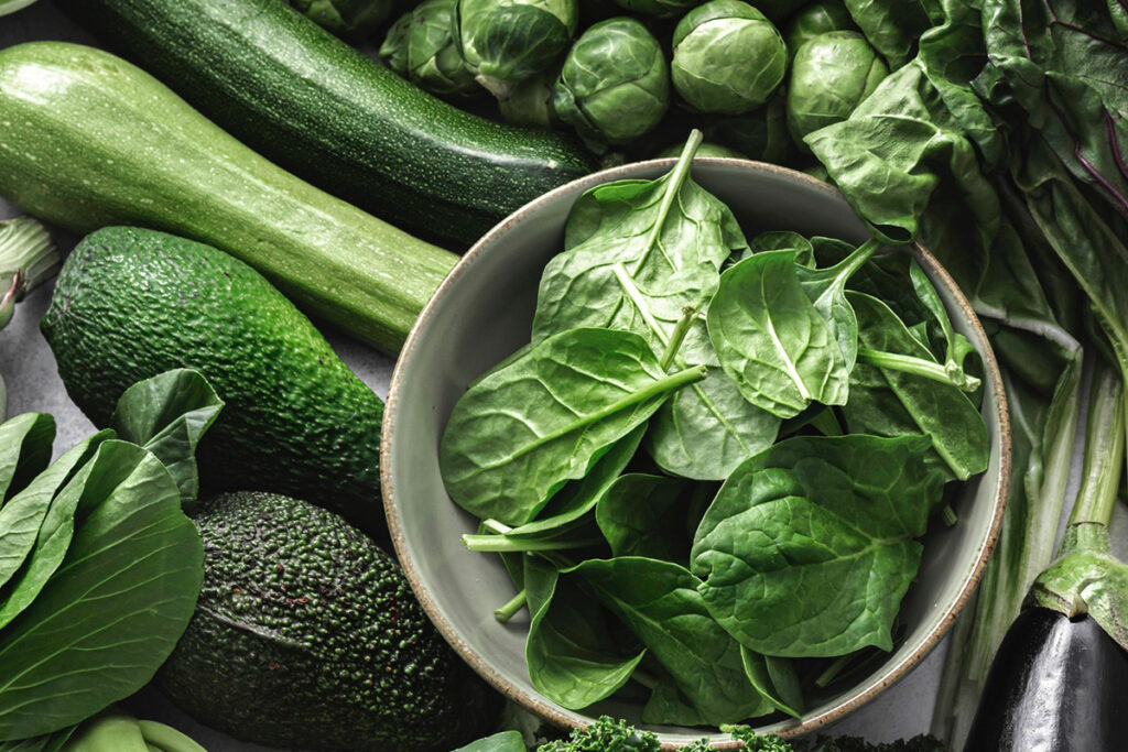 légumes verts avec la vitamine b2