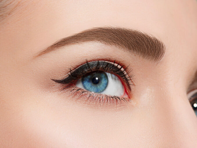 huile de ricin pour les cils et les sourcils