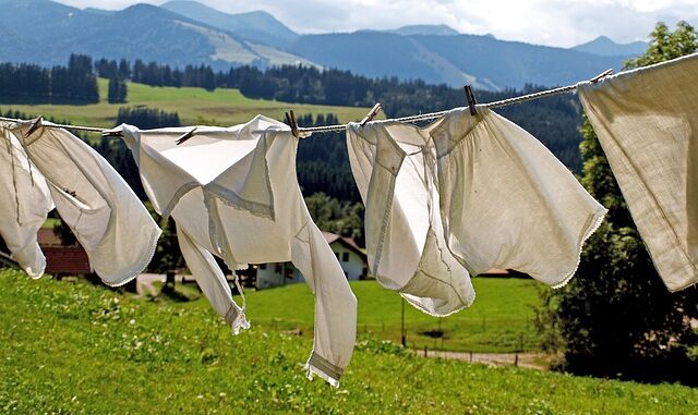 Blanchir le linge naturellement : bicarbonate ou vinaigre blanc ?