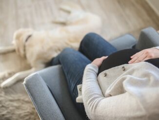 Grossesse et huiles essentielles : ce qui est permis et interdit