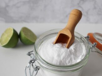 Quelle est la différence entre bicarbonate de soude et levure chimique ?