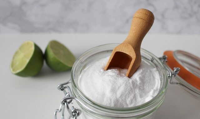 Quelle est la différence entre bicarbonate de soude et levure chimique ?
