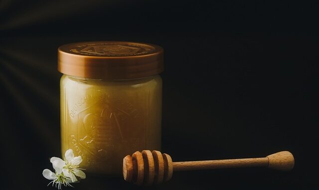 Quelle est la différence entre miel d’acacia et miel de thym ?