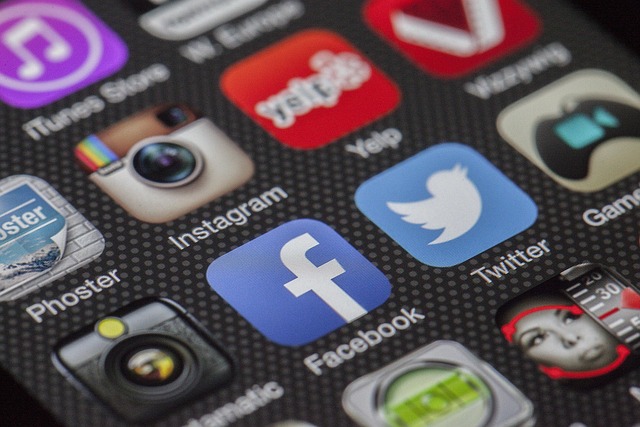 Développement personnel et réseaux sociaux : attention aux pièges