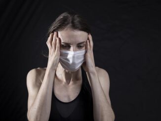 Soulager les maux de tête avec les huiles essentielles : quelles solutions ?